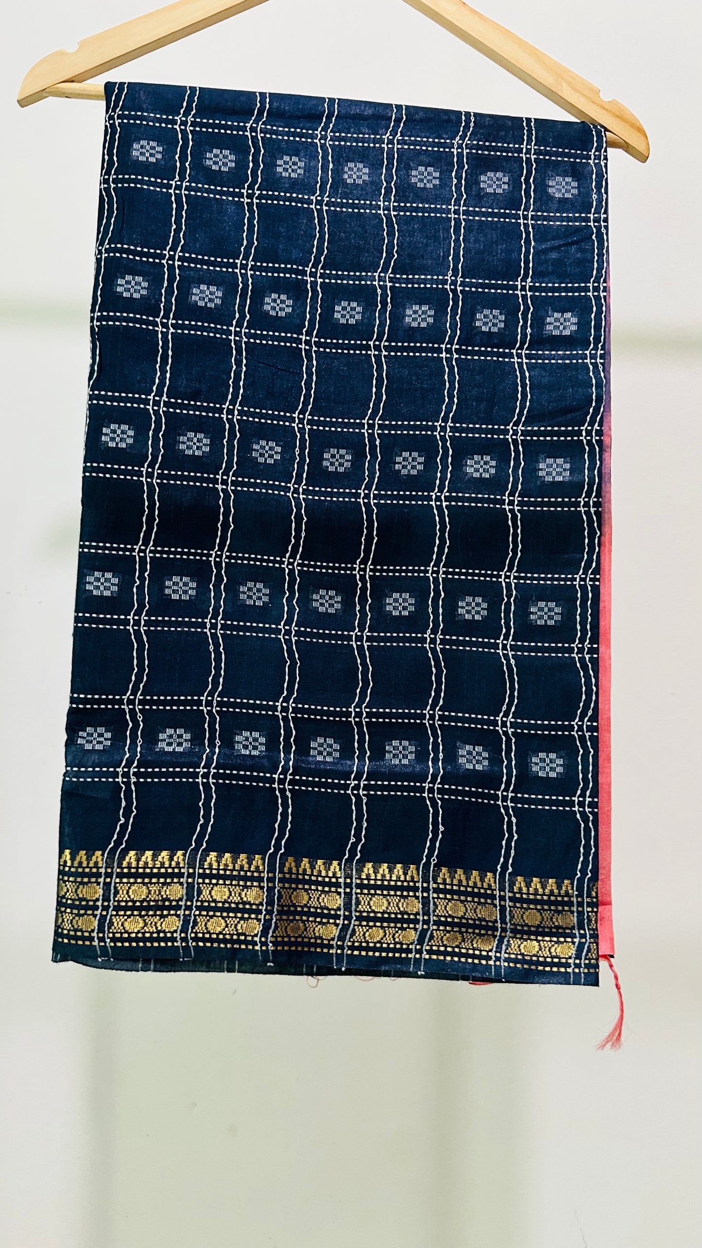 Navy blue and babypink pallu and gold zari weaving buttas saree with blouse 💙