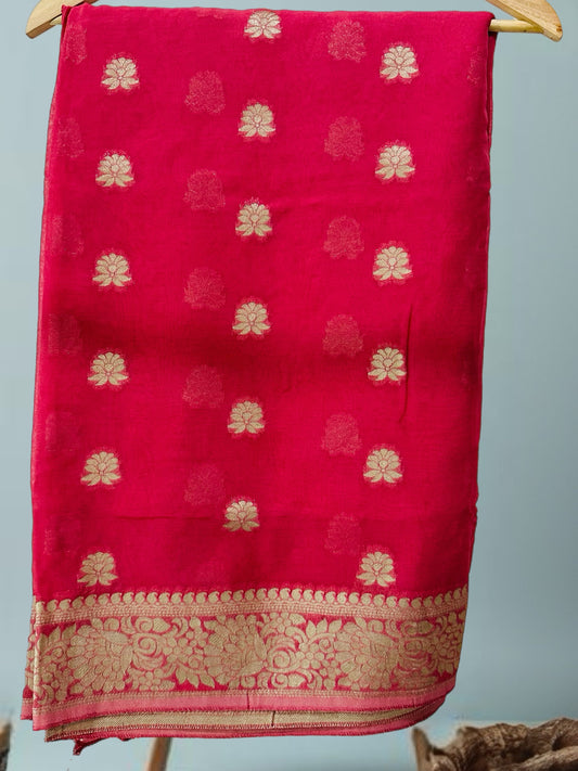 Banarasi pink chiffon georgette Saree with rich pallu and blouse✨ 🌸