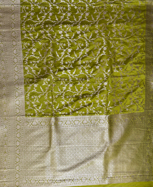 MEHENDI GREEN BANARASI GEORGETTE SAREE ALLOVER ZARI WEAVING RICHPALLU WITH BLOUSE✨