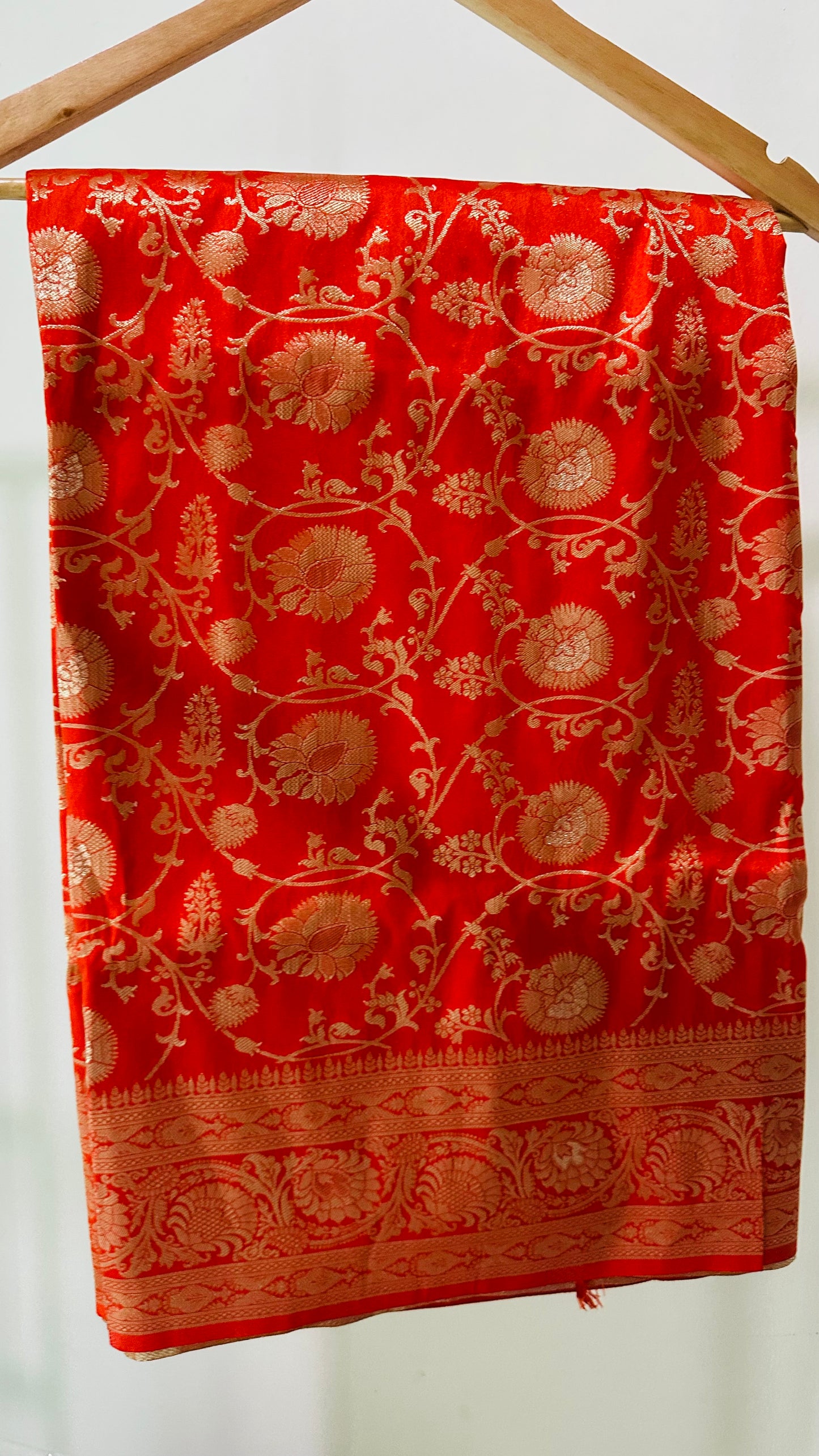 Banaras orange allover georgette saree with rich pallu and blouse ✨