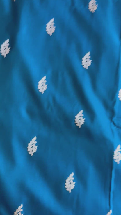 Teal Blue Banarasi work Floral Motifs and Scallop Border with Rich Pallu and blouse ”